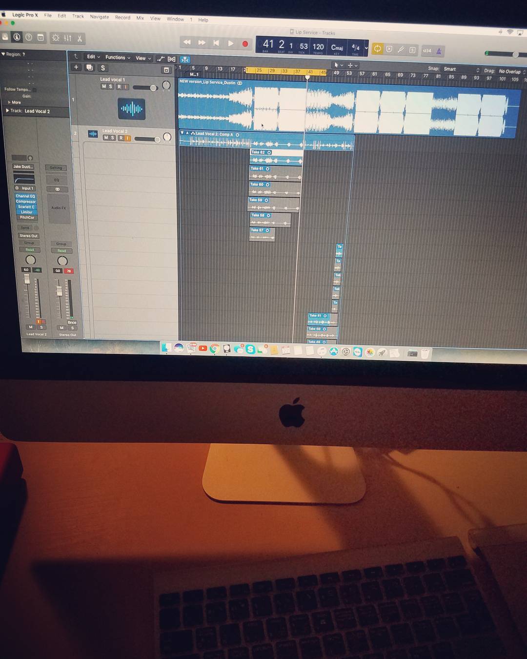 New #logicprox update has a friggin gorgeous new brighter color scheme (cannot be seen in an instagram pic) and its sooo #fresh #recording #singersongwriter #singers #musicians #musicgrind #studio #tracking #colors #protools #ableton #vocals #latenightsessions